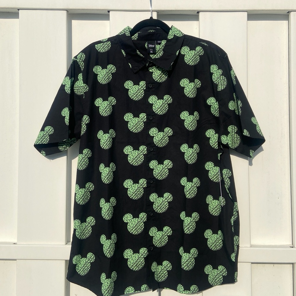 Neff x Disney Mickey Mouse Black Green Button Down Short Sleeve Men's XL NEW